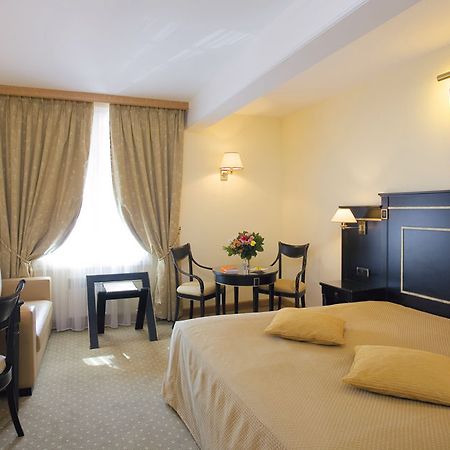 Hotel Le Rempart Tournus Zewnętrze zdjęcie